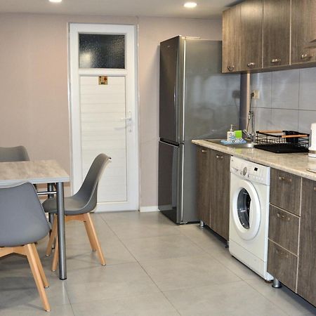 Nikas Apartment Тбілісі Екстер'єр фото